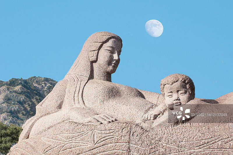 中国甘肃兰州黄河母亲雕像图片素材