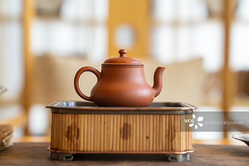 紫砂壶泡乌龙茶图片素材