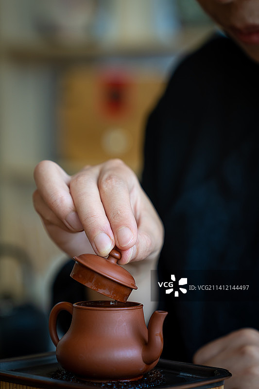 紫砂壶泡乌龙茶图片素材