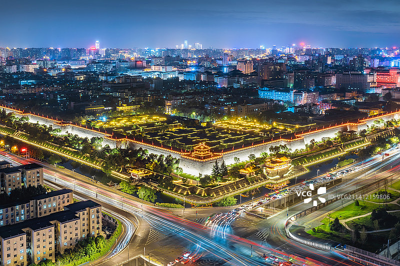 西安城市风光夜景古城墙角楼夜景图片素材