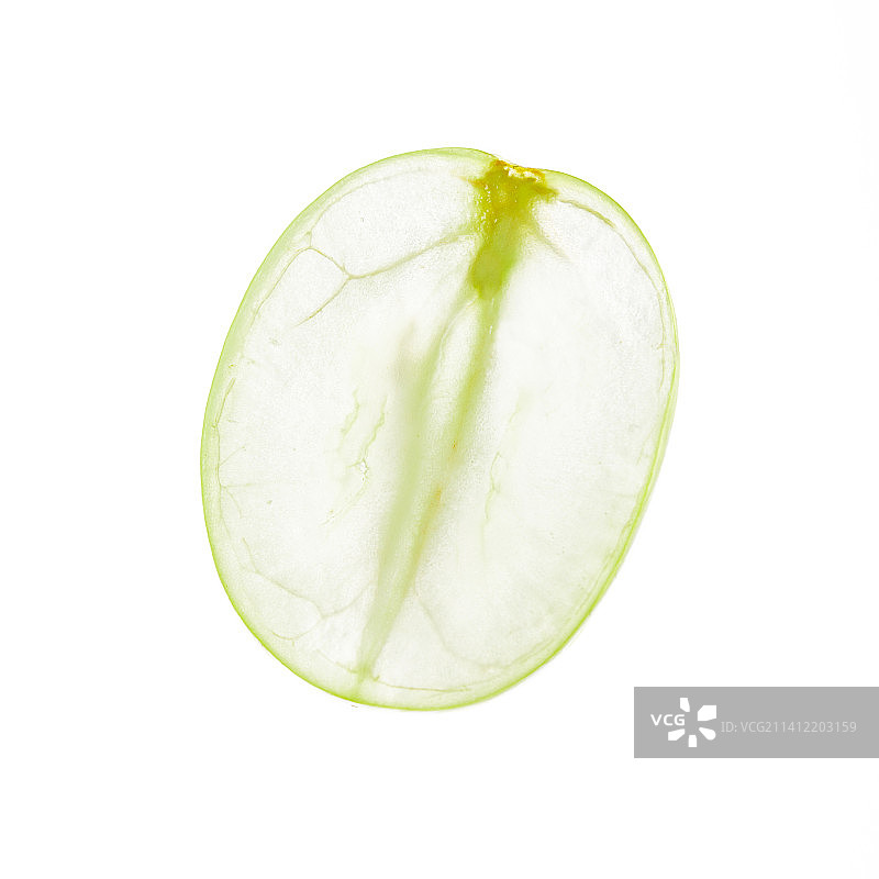 新鲜的美国无籽青提葡萄在白色背景上图片素材