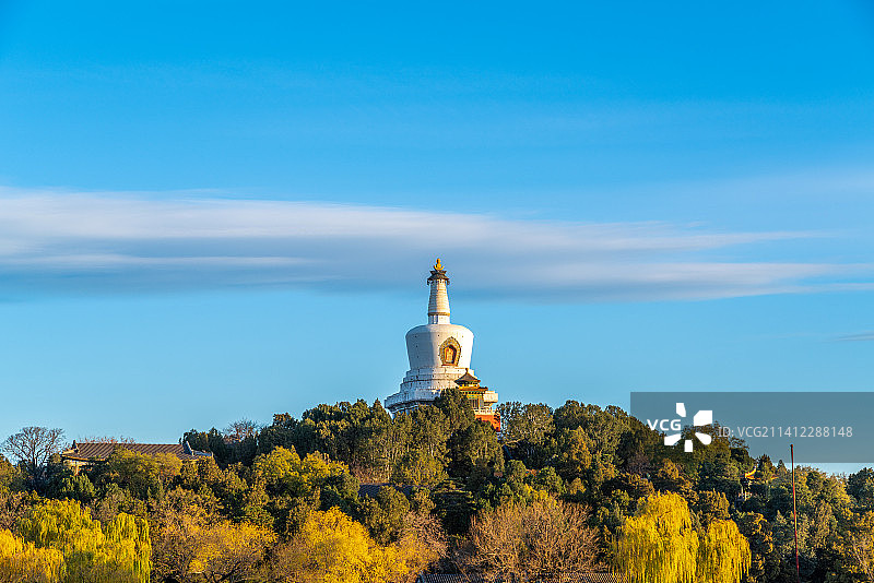 北京北海公园白塔特写图片素材