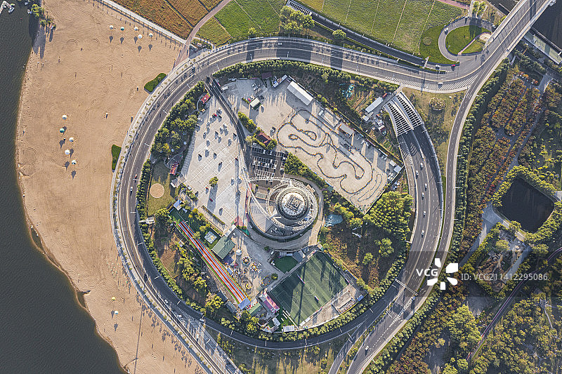 俯瞰临沂电视塔图片素材