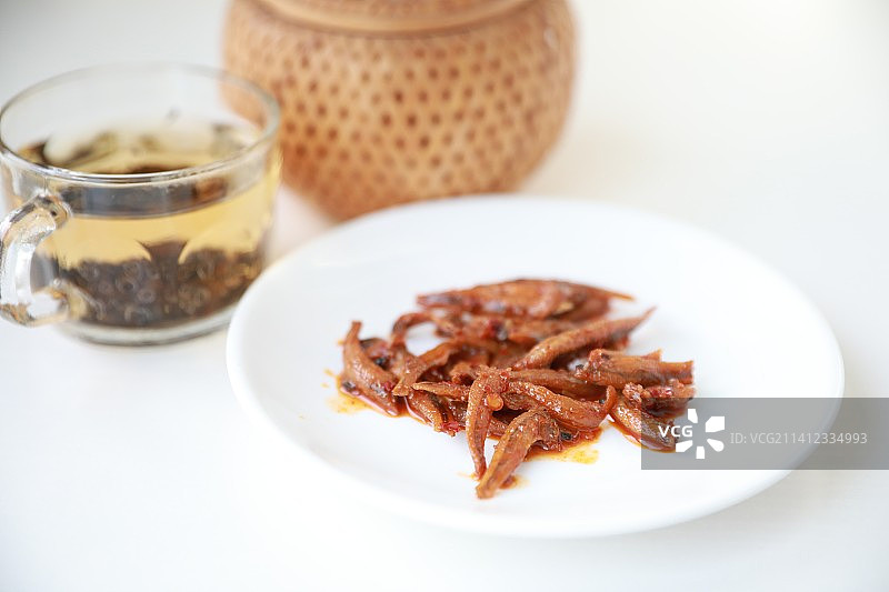 麻辣味小鱼干图片素材