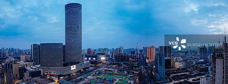 徐州 彭城广场 苏宁广场 金鹰购物中心 淮海东路 古彭大厦 鼓楼区图片素材