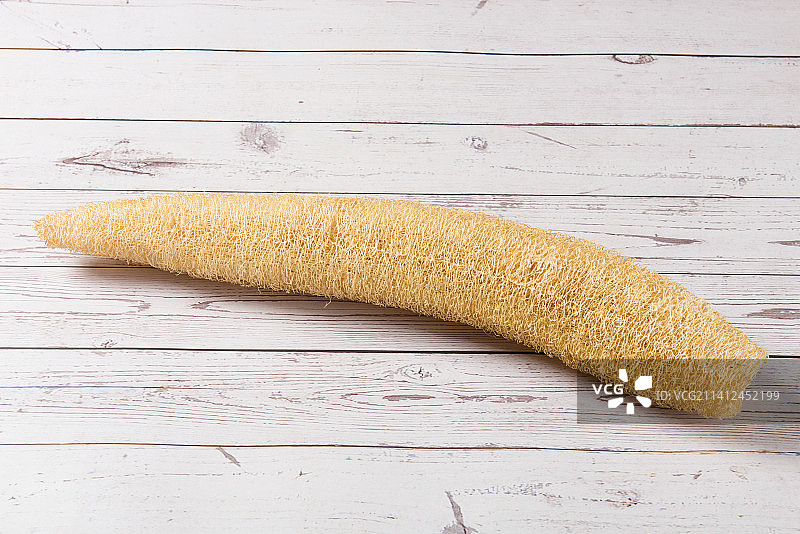 桌上的干丝瓜瓤图片素材