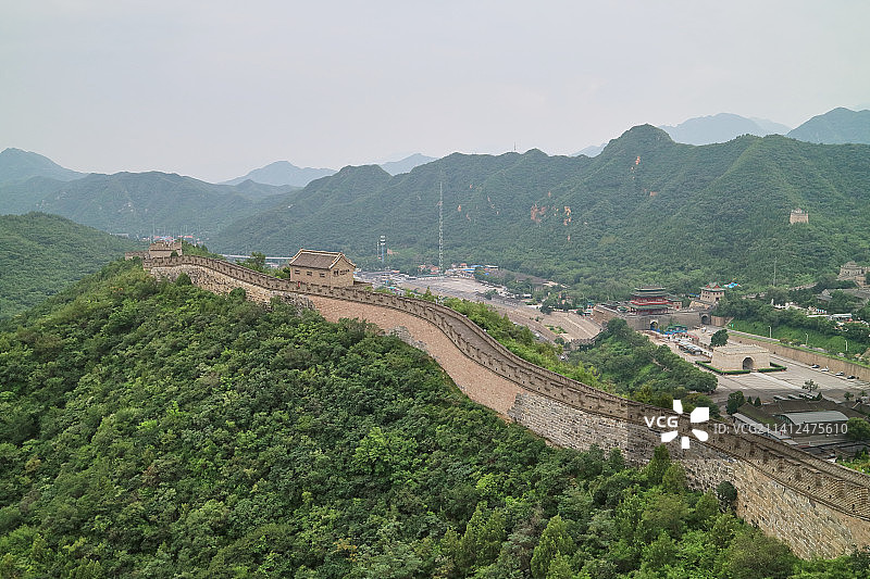 太行山与燕山间的居庸关长城图片素材