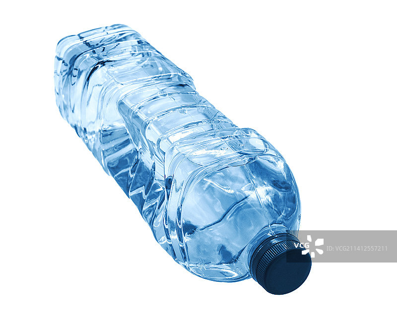 白色背景上的1升塑料瓶装纯净水图片素材