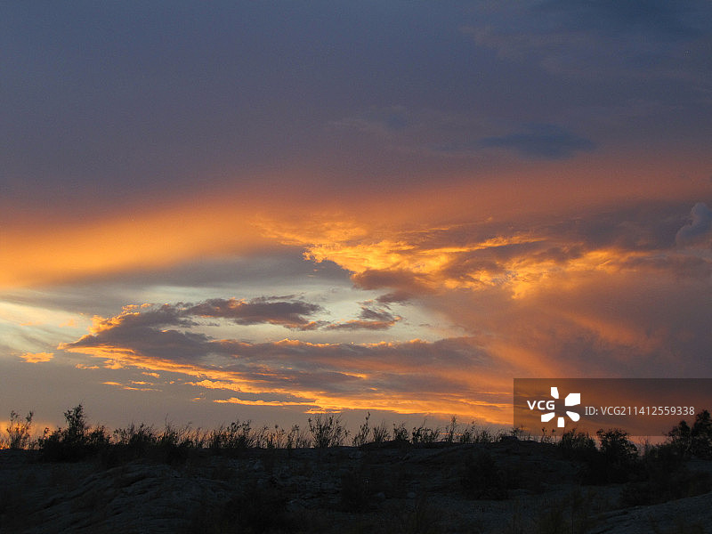 日落时分怀俄明州卡本县的壮丽天空图片素材