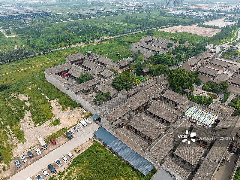 中国山西晋中乔家大院北方民居建筑航拍图片素材