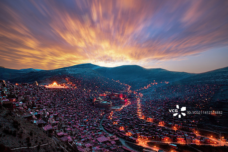 四川省色达秋日风光图片素材