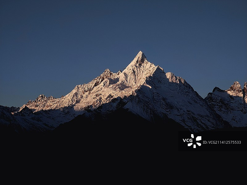 梅里雪山-神女峰图片素材