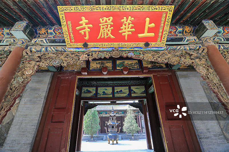 山西省大同市上华严寺山门图片素材