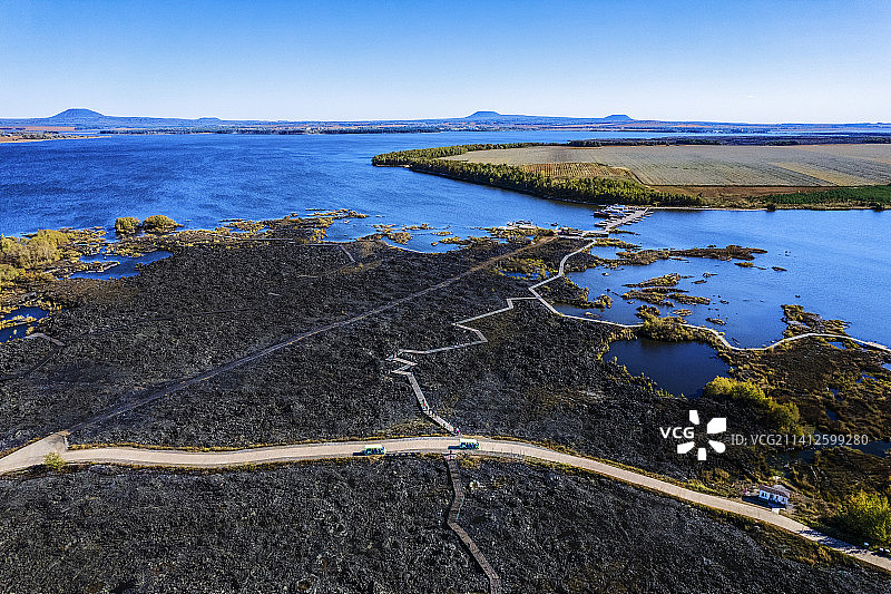 五大连池市老黑山风景区石海、堰塞湖图片素材