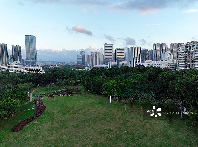 广东省深圳市龙岗区龙城街道龙潭公园航拍图片素材