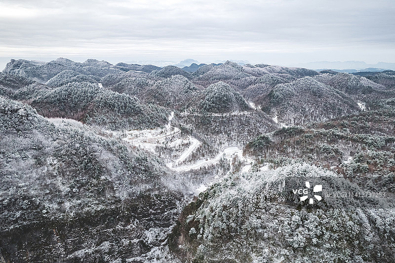曾家山森林公园2022年第一场冬雪图片素材