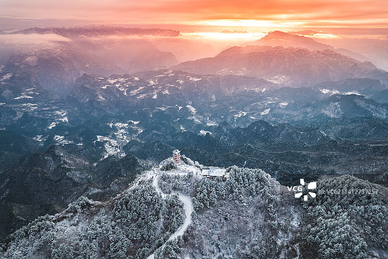 曾家山森林公园2022年第一场冬雪图片素材