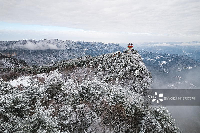曾家山森林公园2022年第一场冬雪图片素材