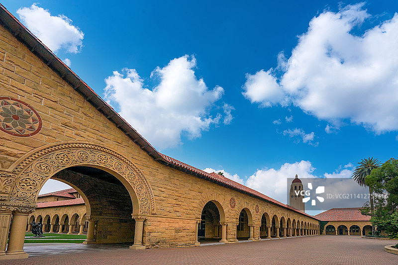 （Stanford）斯坦福大学校园美景校园连廊图片素材