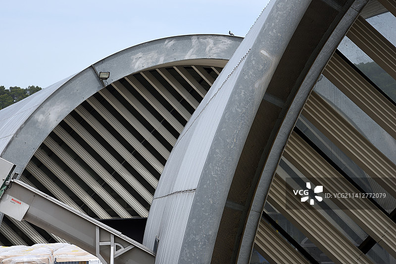 法国普罗旺斯地区科斯特城堡的让·努维尔葡萄酒窖图片素材