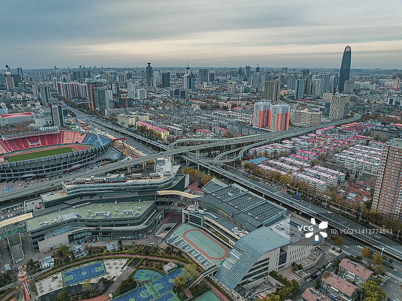 航拍济南疫情下玉涵立交桥图片素材