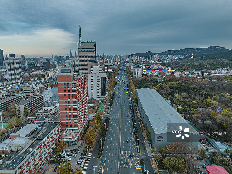 航拍疫情下济南市经十路图片素材
