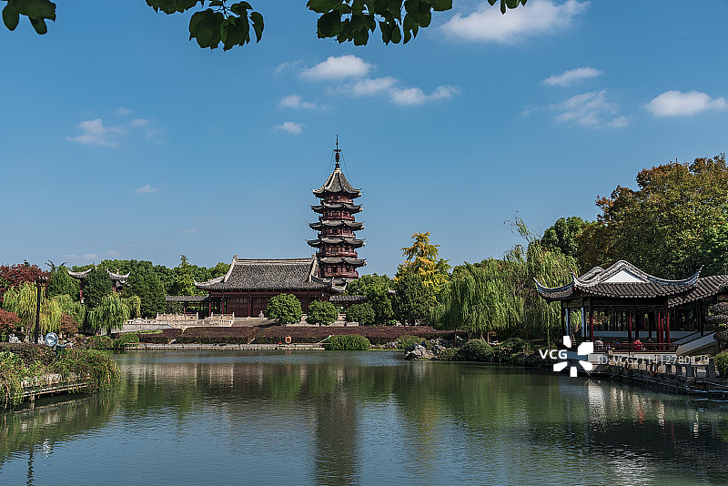 湖光塔影岁月静（苏州盘门）图片素材