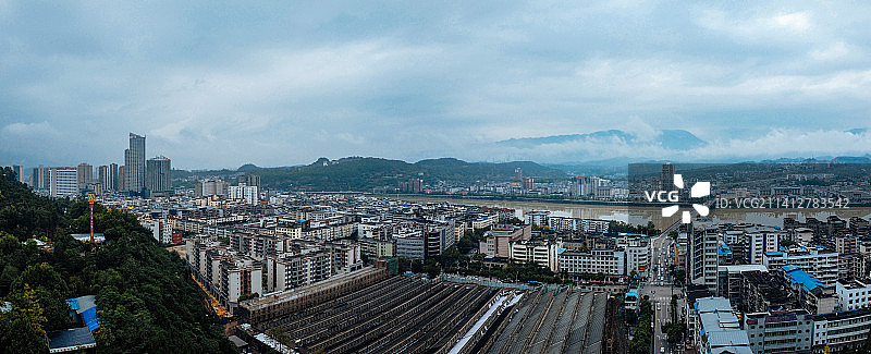 广元 利州区 蜀门北路 凤凰山 嘉陵江 皇泽大桥 则天路图片素材