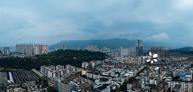 广元 利州区 蜀门北路 凤凰山 嘉陵江 皇泽大桥 则天路图片素材