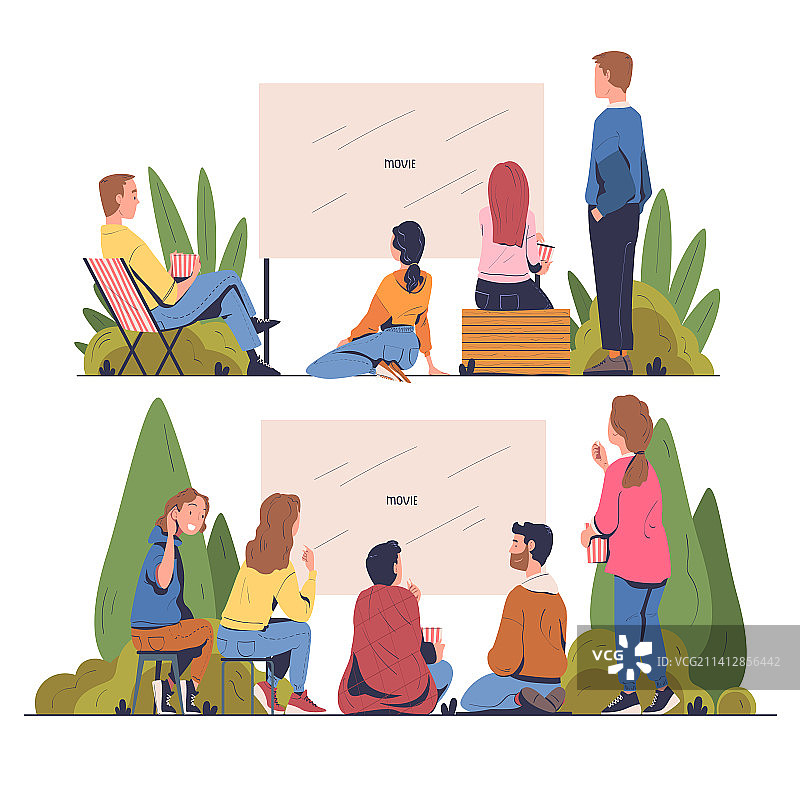 人们坐在露天电影院看电影图片素材
