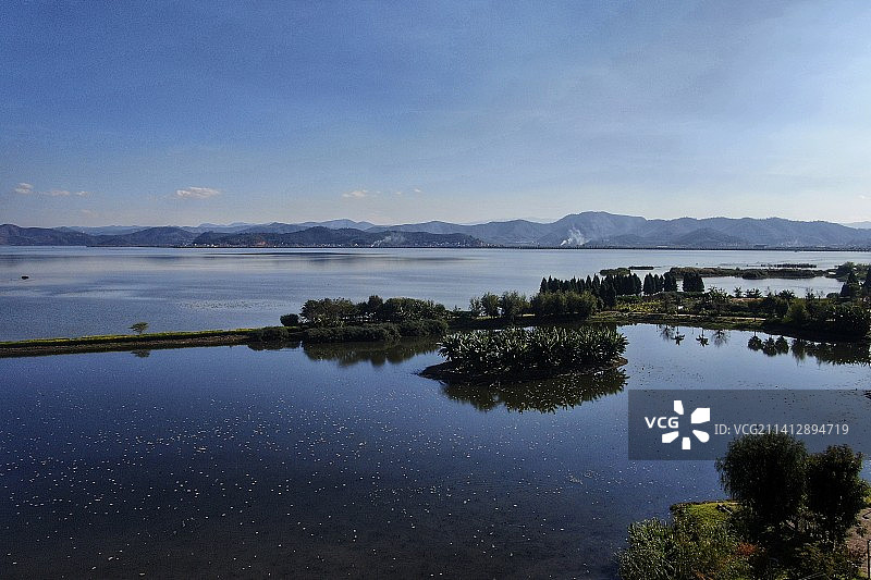 云南石屏异龙湖图片素材