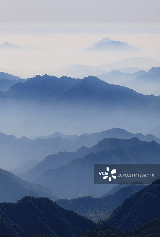 群山竞秀图片素材