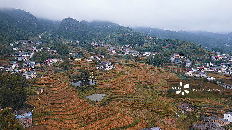 航拍凤堰古梯田图片素材