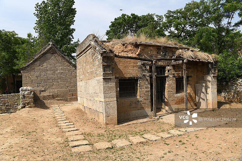 中国传统村落——山东省济南市平阴县洪范池镇东裕南崖村图片素材