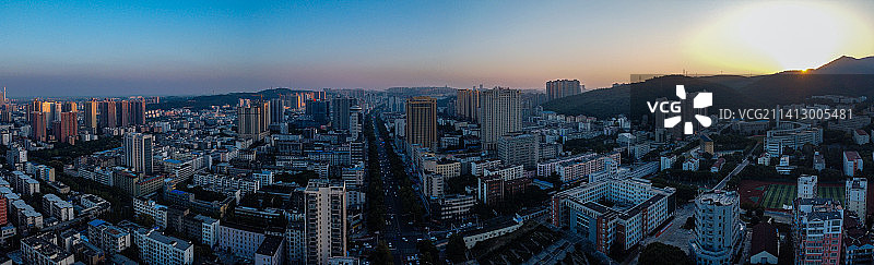 荆门 地标 航拍 东宝区 象山大道 龙泉公园 人民医院图片素材