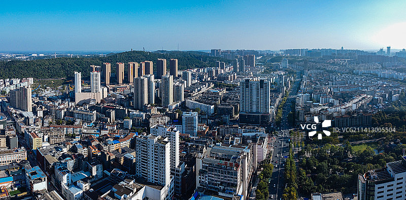 荆门 地标 航拍 东宝区 象山大道 龙泉公园 人民医院图片素材