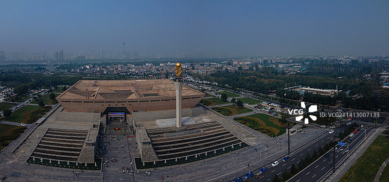 洛阳 地标 航拍 西工区 洛浦公园 中原明珠广播电视塔 漯河 九都中路 西工体育场图片素材