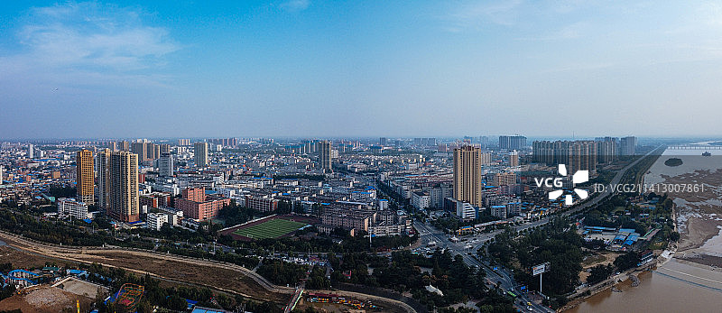 南阳 地标 航拍 宛城区 中心广场 夜景 府衙博物馆 人民路 人民公园 世纪百货图片素材