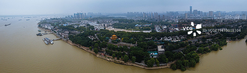 岳阳市 地标 航拍 岳阳楼区 巴陵西路 得胜北路 康星百货 岳阳市中心医院 岳阳楼图片素材
