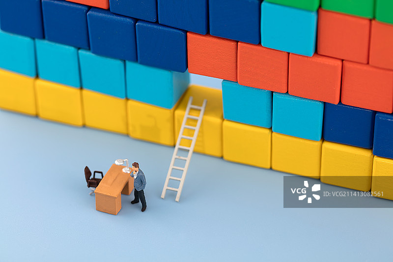 微缩摄影上班族的出路图片素材