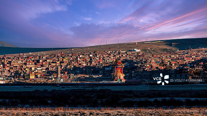 四川甘孜亚青寺风光图片素材