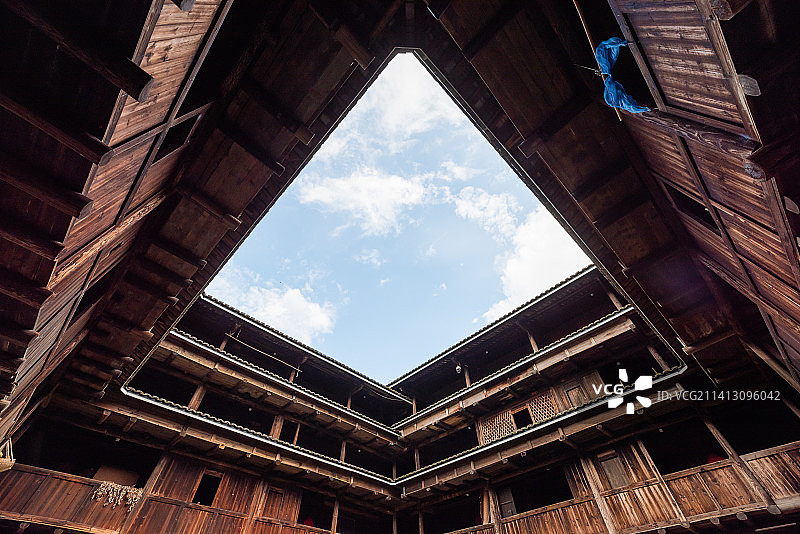 福建漳州市南靖县河坑土楼群晓春楼内部图片素材