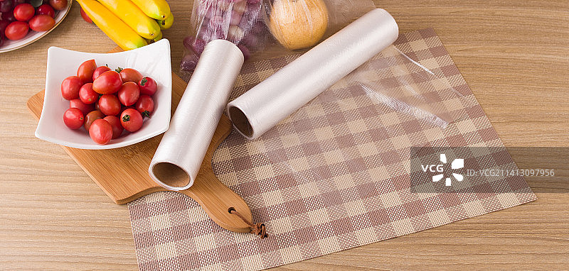 干净透明的保鲜袋保鲜膜透明袋图片素材