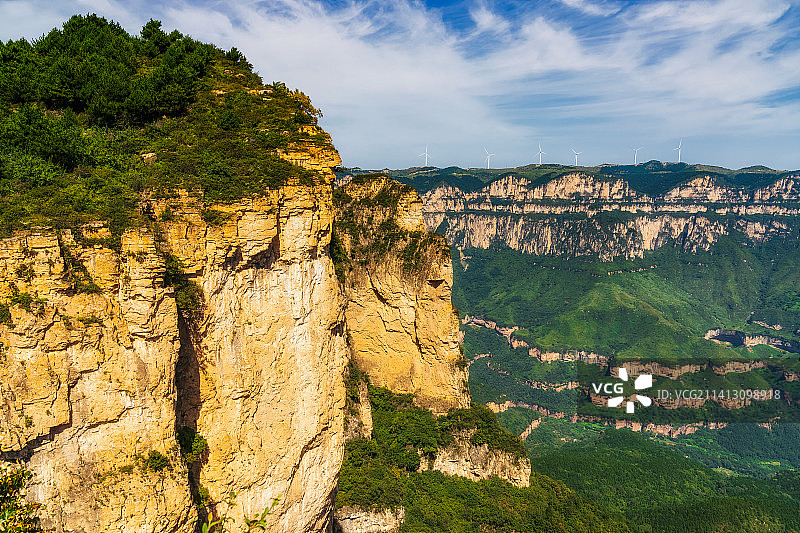 南太行河南省安阳市林州市（太行大峡谷）太行山夏季户外风光高视角图片素材