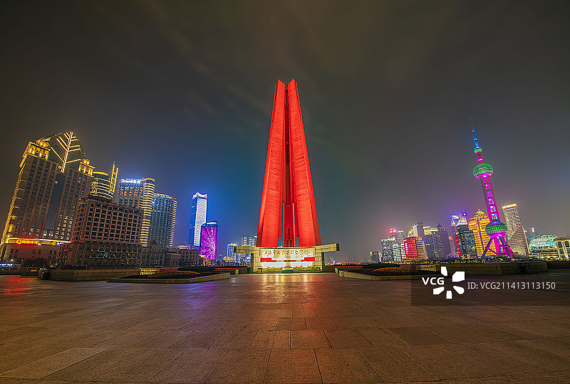 上海人民英雄纪念碑夜景 - 拍摄于上海外滩图片素材