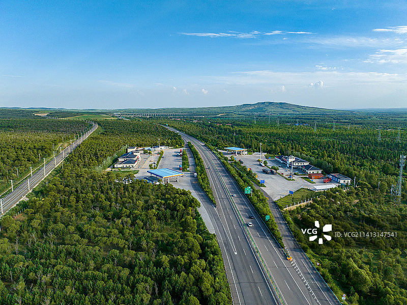 航拍山西右玉绿水青山图片素材