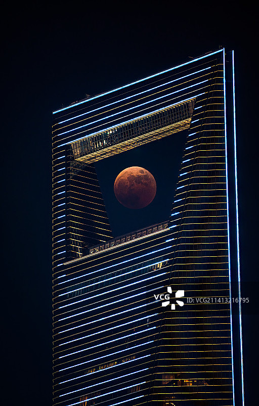 环球中心月全食图片素材