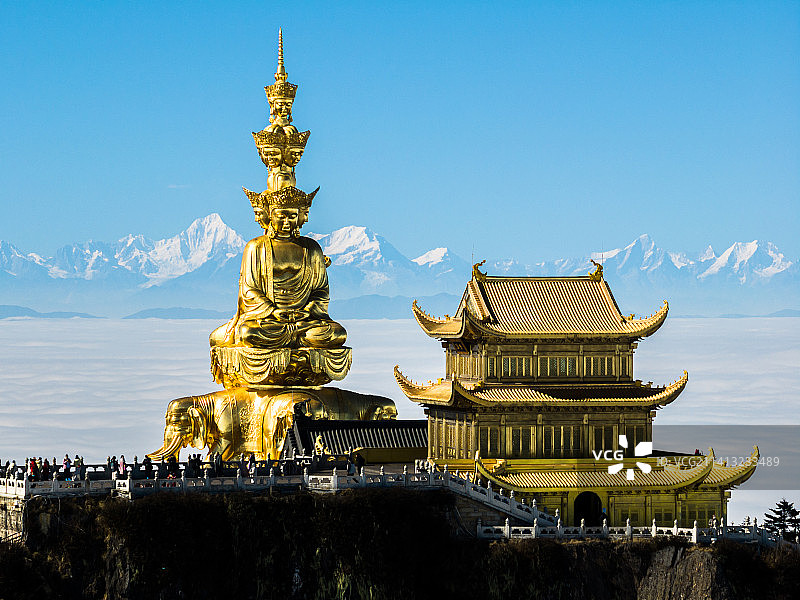 峨眉山金顶航拍图片素材