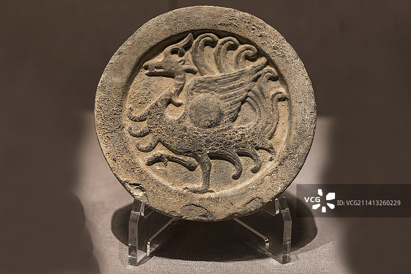 河南博物院藏品汉代文物朱雀瓦当图片素材