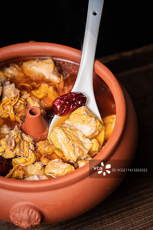 云南特色美食汽锅排骨图片素材